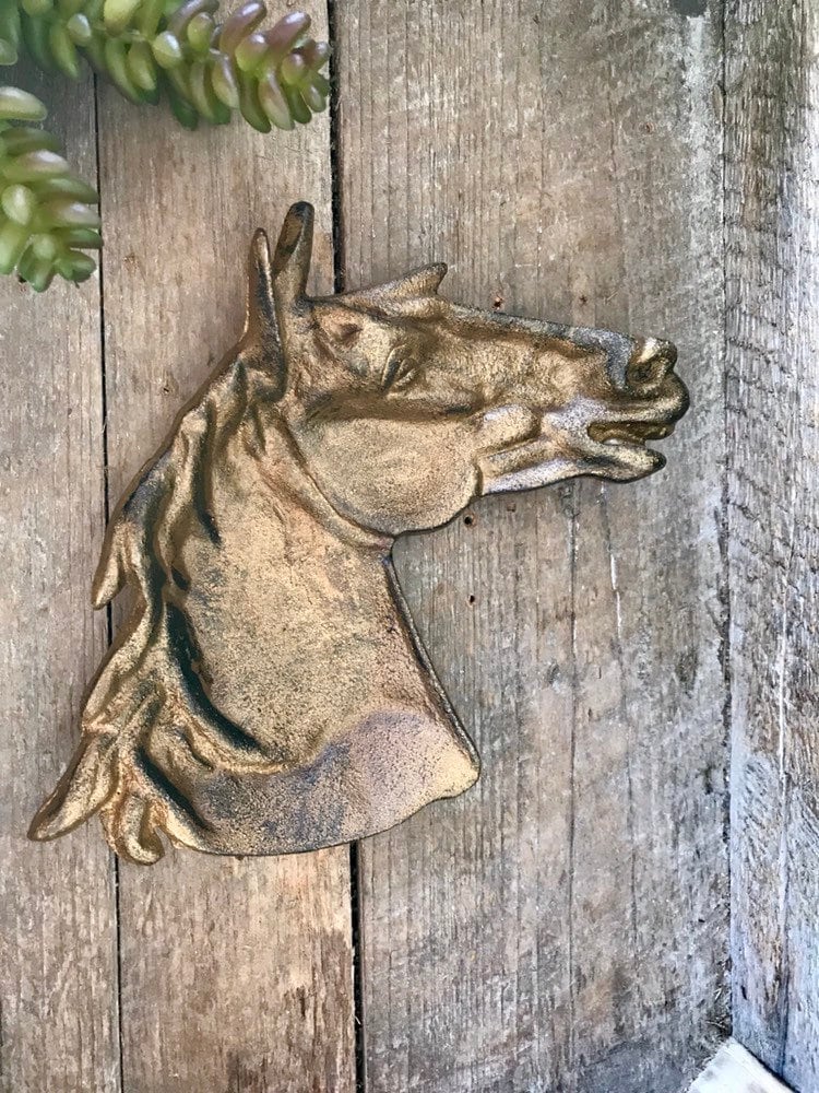 Mustang Pferd Schmuck Gericht Im Alten Kupfer-Finish von LandandSeaHome