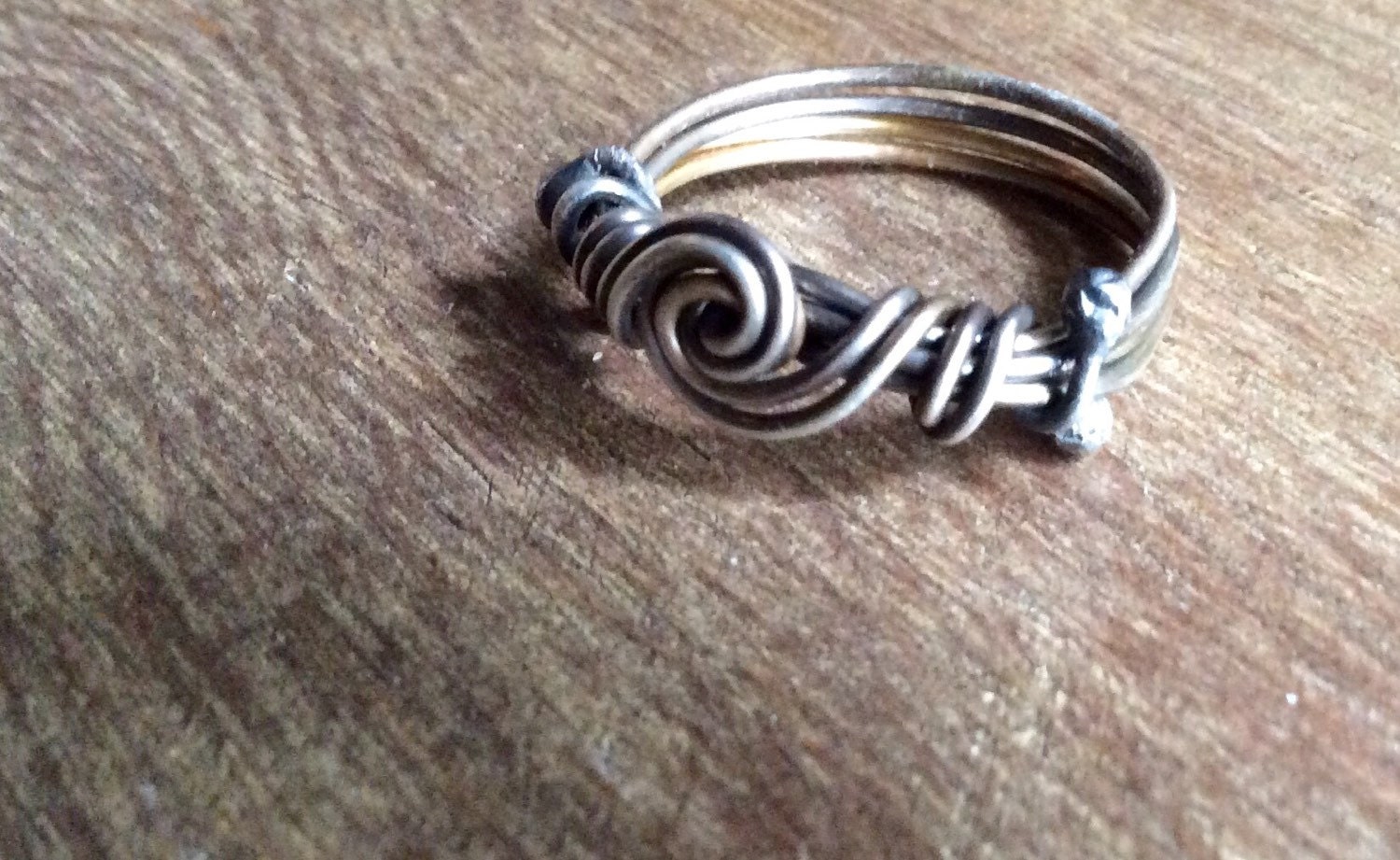 Handgemachter Ring Aus Echtem Silber Boho Schmuck Mit Rosette, Größe 10 Handgemachter Ring Aus Echtem Silber Boho Schmuck Mit Rosette, Größe 10 von LandandSeameetSky