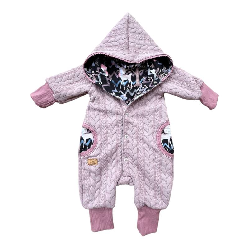 Overall Mit Zopfmuster Altrosa Boho Waldtiere Schwarz Babygeschenk Jacke Taufe von Landjuwel