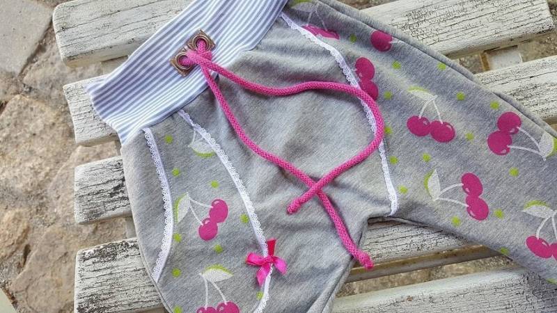 Pumphose Kirsche Cherry Glitzer Grau Meliert Wunschgröße von Landjuwel
