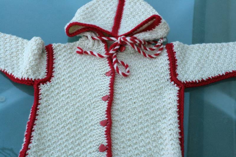 104/110 Strickjacke Trachtenjacke Baby Handmade von Landmum