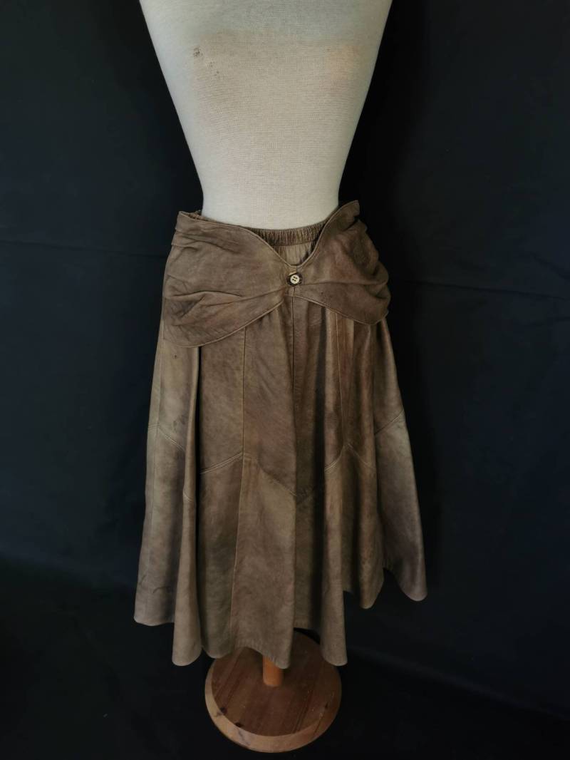 Außergewöhnlicher Damen Leder Rock Italy Vera Pelle 38 Vintage Lederrock Rustikal Blogger Design Mode Damenrock 80Er 90Er von Landmum