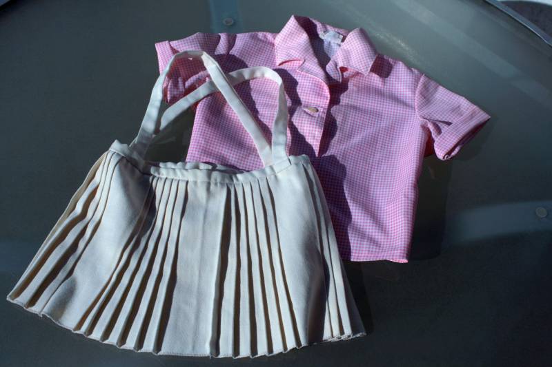 Vintage Faltenrock Und Bluse Mädchen Süß 110 von Landmum