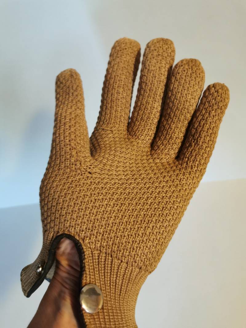 Vintage Textil Strick Damen Damenhandschuhe Beige Handschuhe Größe 7, 5 von Landmum