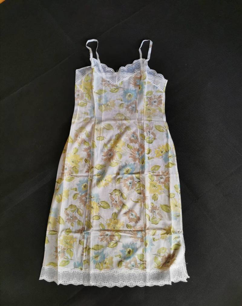 Vintage Unterkleid Hemdrock 38/ 40 Rüschen 50Er Jahre Unterhemd Negligee Perlon von Landmum