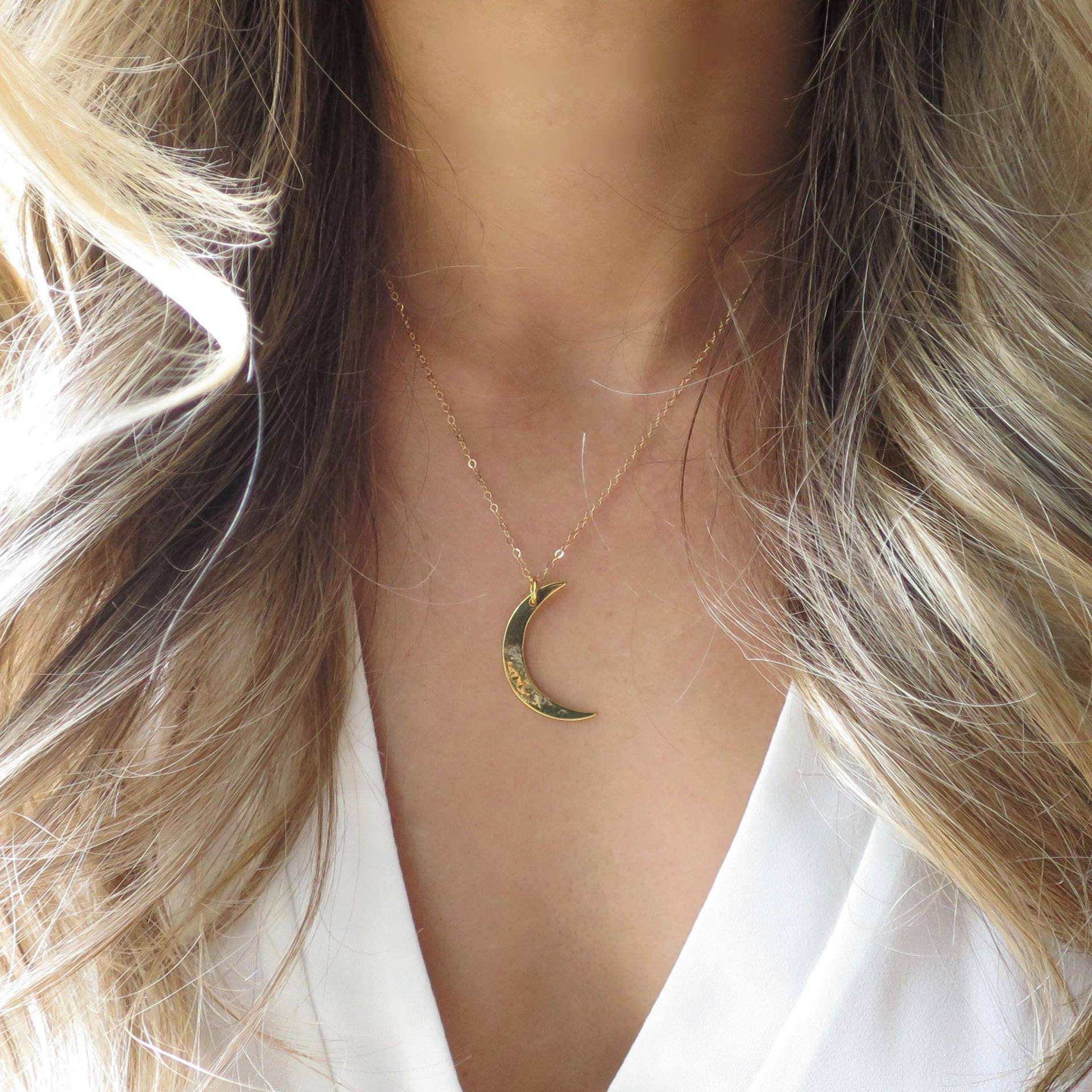 Gold Halbmond Halskette, Mond, Halbmond, Große Glänzend Zierliche von LandonLacey