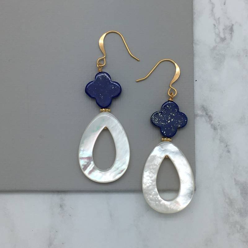 Lapis Ohrringe, Kleeblatt Perlmutt Baumeln Teardrop Hochzeit Brautjungfer Geschenk von LandonLacey