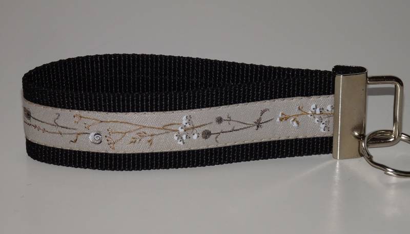 Acufactum Webband Distelbollen Schlüsselband Anhänger Glücksbringer Disteln Koch Freundschaft Geschenk Für Dich Wald Natur Kräutergarten von Landwerke