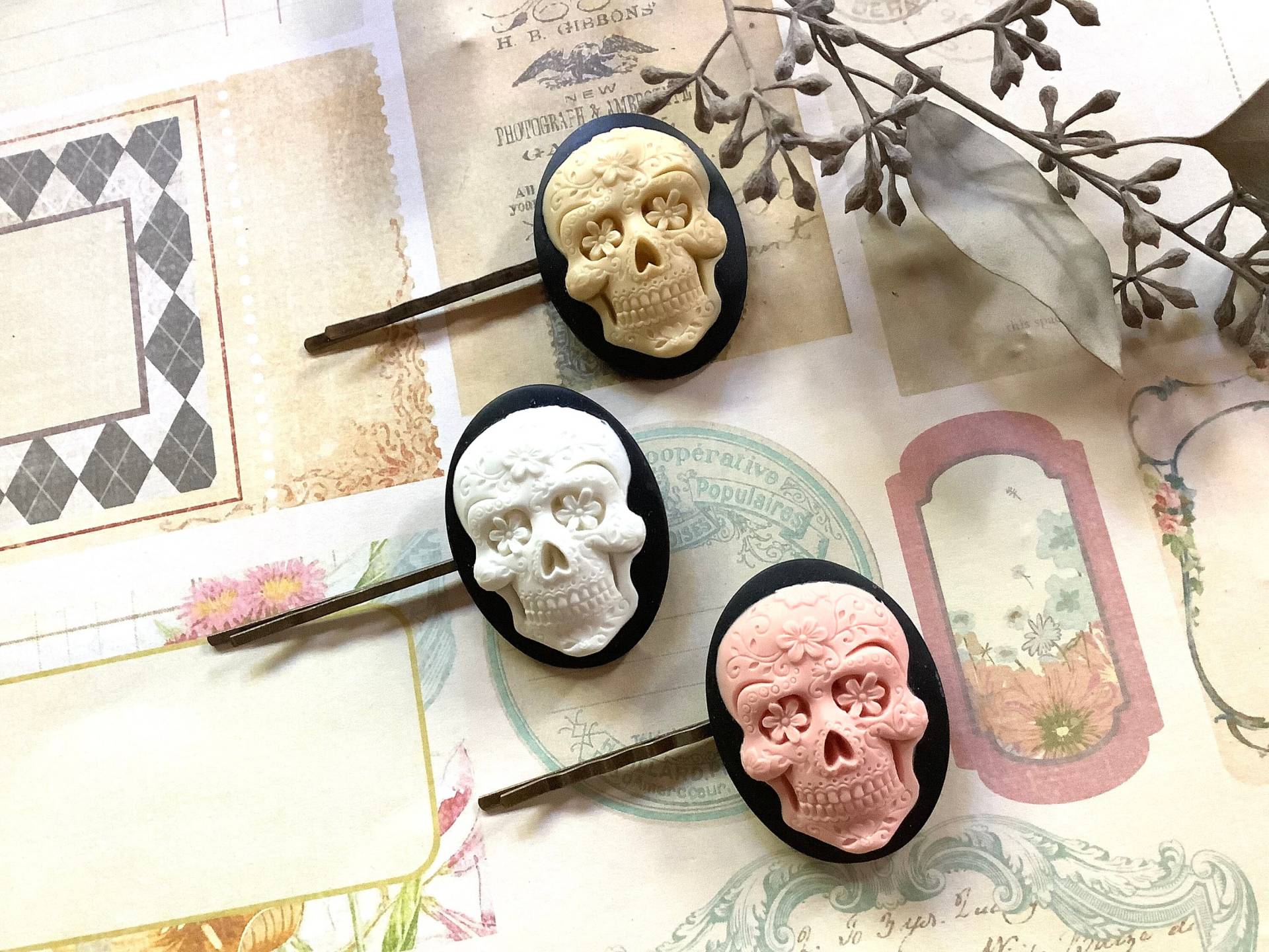 Gothic Sugar Skull Messing Haarspange von LaneyLou123