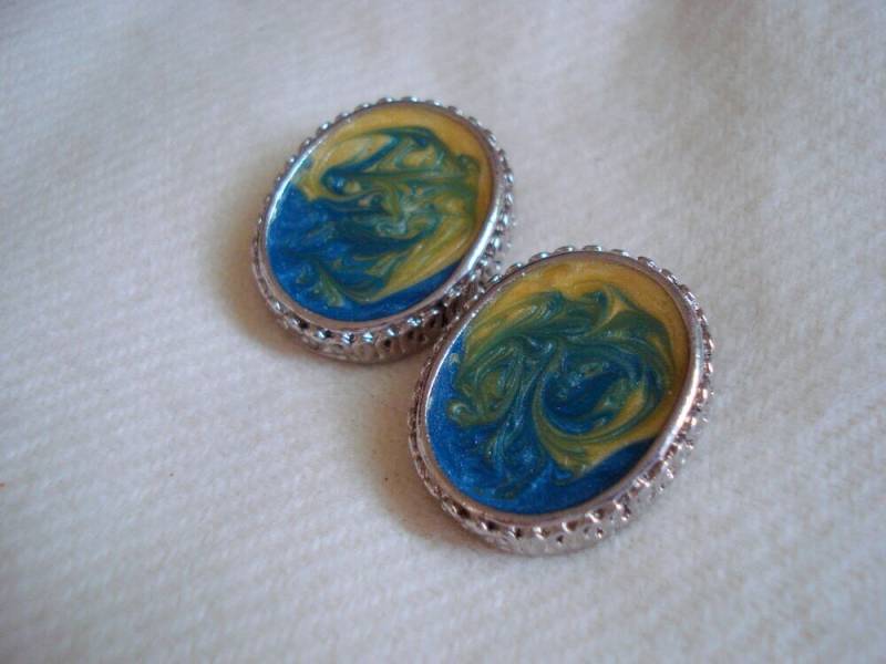 Blaue Limette Silber Swirl Ohrringe Der Klasse A+ Zustand Nie Getragen Schöne Fassung #108 von LangleysCreations