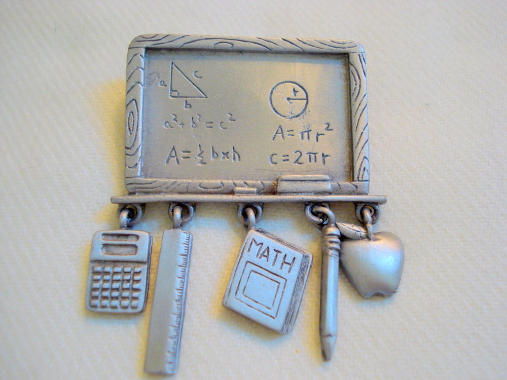 Chalkboard & Charms Nie Getragen Pin Lehrer Geschenk Schulbildung Designer Jj Jonette Artifacts Brosche #jj11 von LangleysCreations