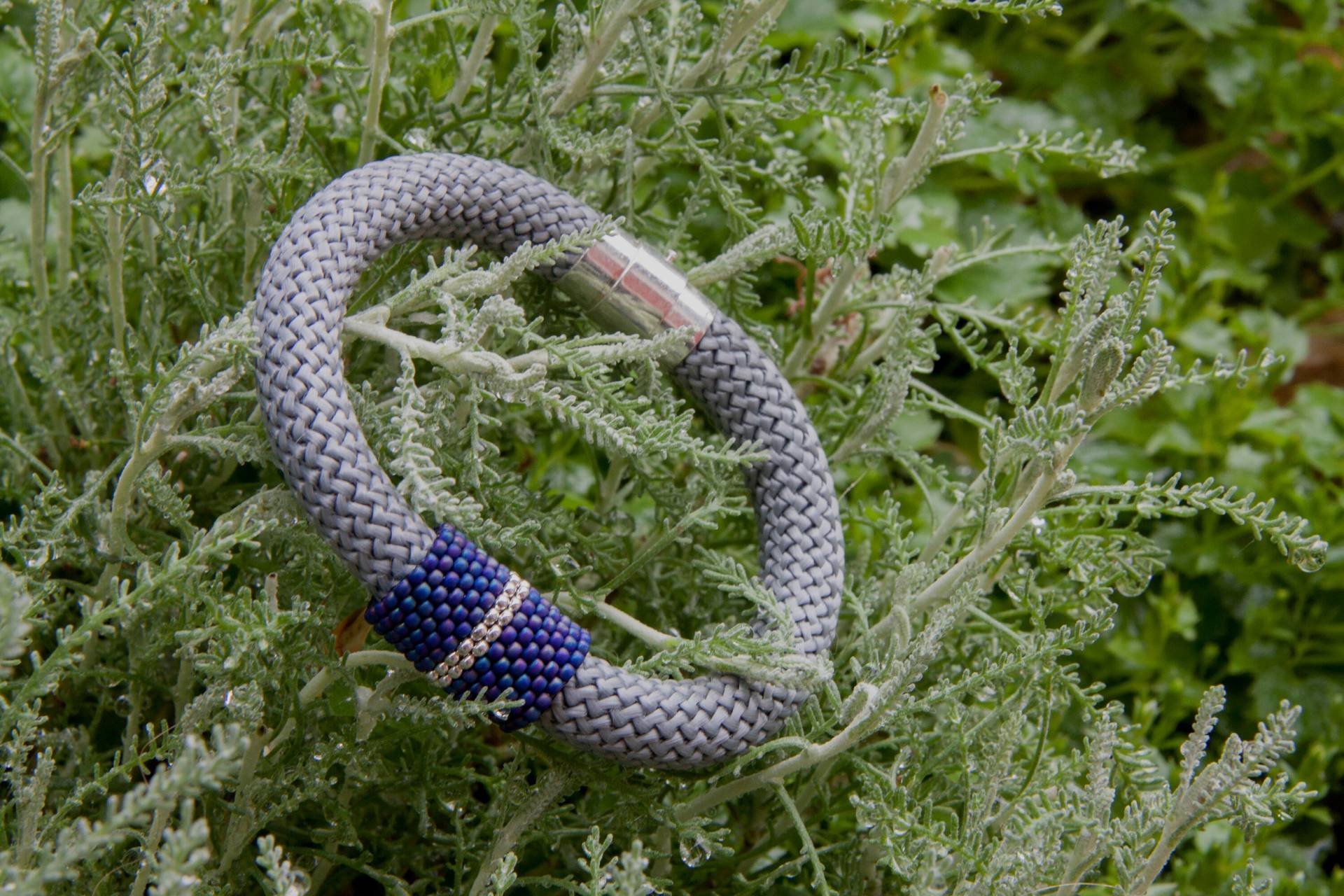 Kletterseil Herren Armband Mit Glasperlen, Geschenk Für Kletterer Kletterseil Herren Armband Mit Glasperlen, Geschenk Für Kletterer von LannoCorda