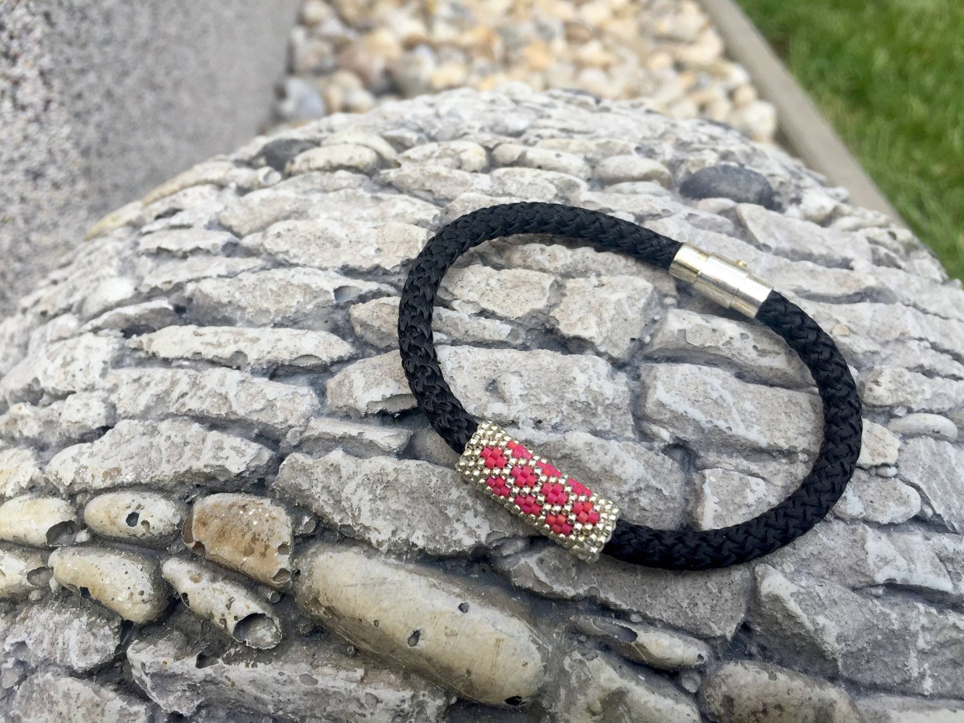 Slim Kletterseil Armband Mit Glasperlen, Geschenk Für Kletterer Slim Kletterseil Armband Mit Glasperlen, Geschenk Für Kletterer von LannoCorda