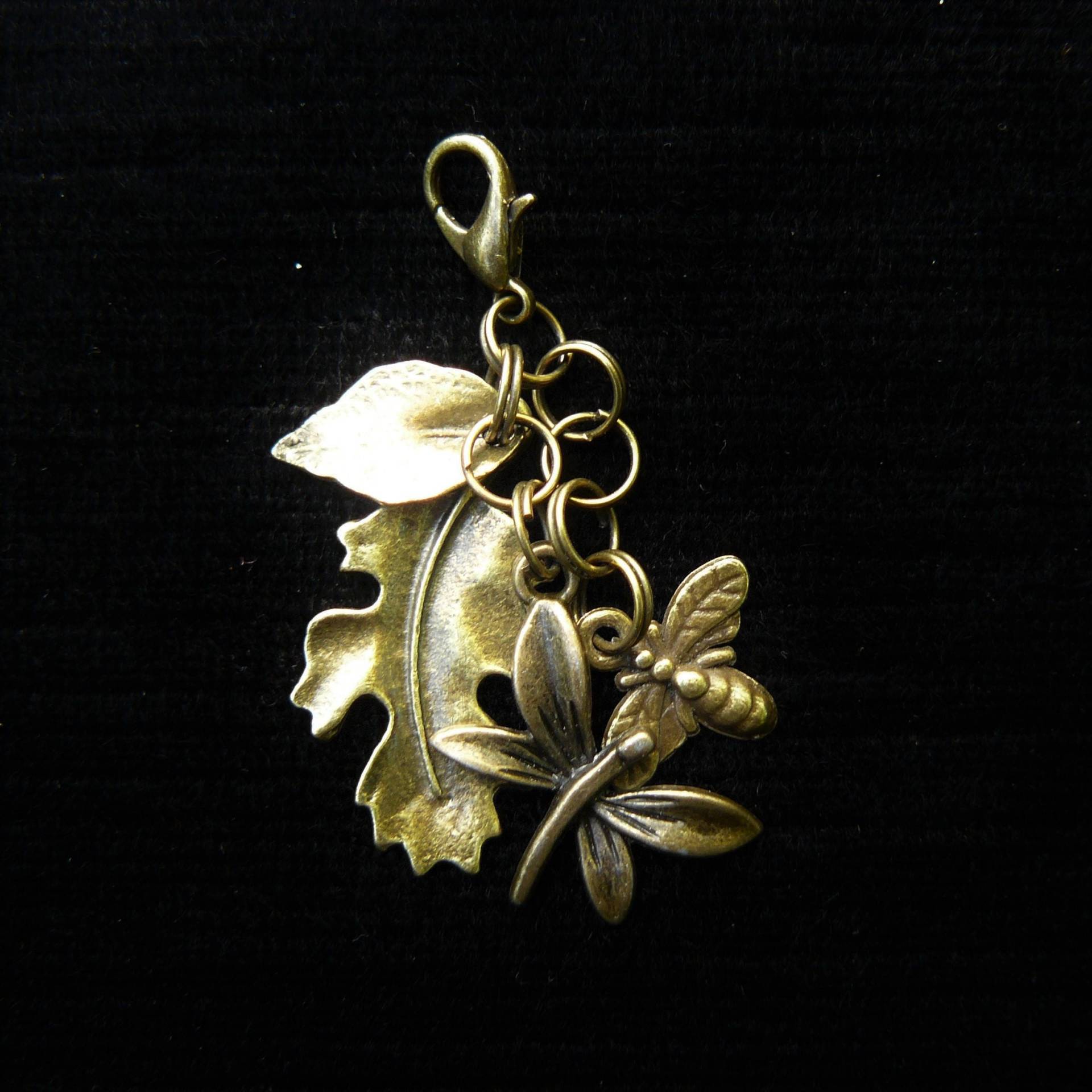 Bronzefarbener Wald-Anhänger Mit Geschenkanhänger Und Igelanhänger Bronzefarbener Wald-Anhänger Mit Geschenkanhänger Und Igelanhänger von LanternCavern