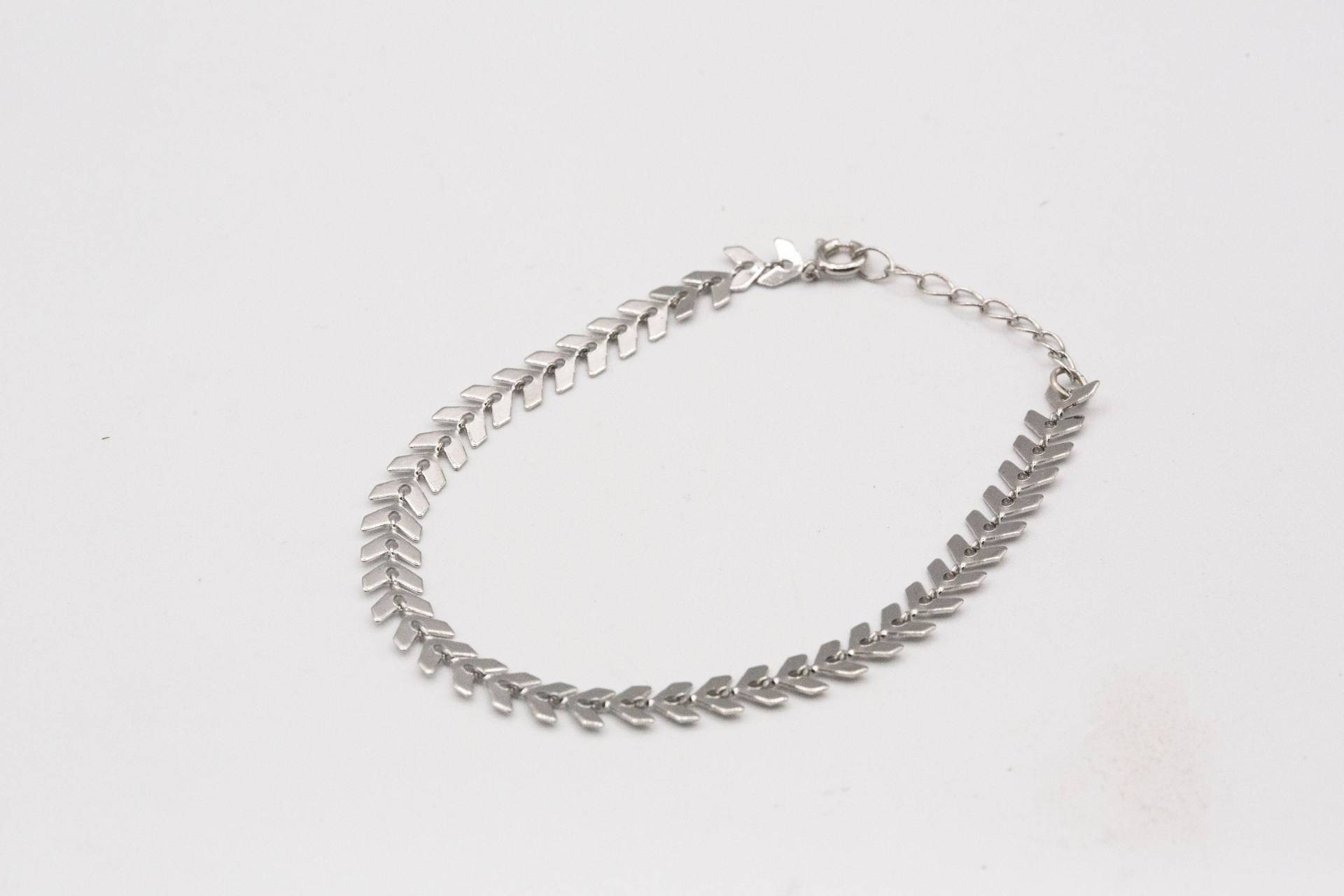 Silber Boho Chevron Fußkettchen, Fishbones Zierliches Pfeil Minimal Sommer Fußschmuck Silber Boho Chevron Fußkettchen, Fishbones Zierliches Pfeil Minimal Sommer Fußschmuck von LaobabDesign