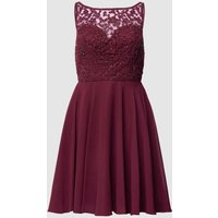 Laona Cocktailkleid in Minilänge mit floraler Spitze in Bordeaux, Größe 32 von Laona