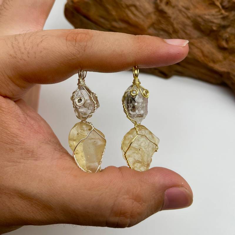 100% Natürlicher Roh Herkimer Quarz Mit Libyschen Wüstentektit Anhänger in Gold Und Silber Farbe Draht Wickeln Handgemacht Echte Libyer von LapisBkk