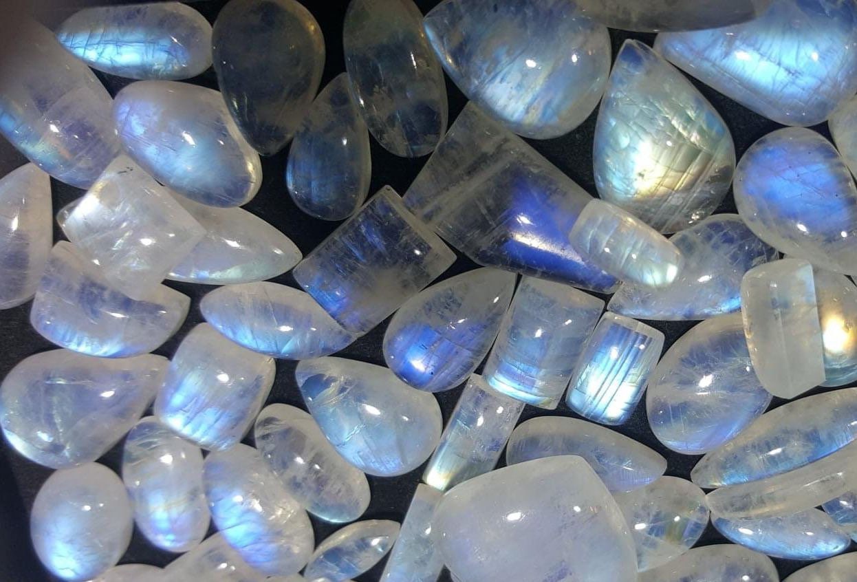 Regenbogen Mondstein Sehr Hochwertiges Weißes Cabochon Lot Für Großhandelspreise von LapisBkk