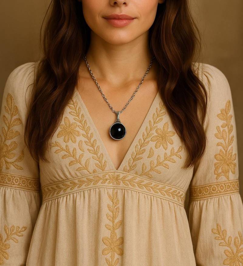 Schwarz Obsidian Sphere Halskette Handgemachter Schmuck von LapisGlassArt