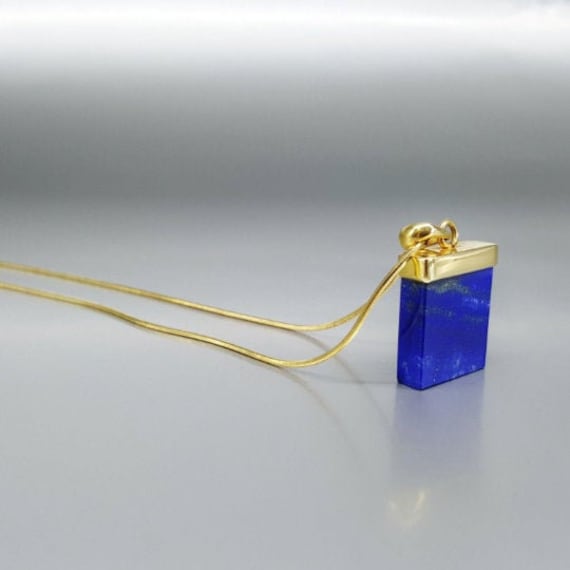 Anhänger Lapis Lazuli 750 Gold Einzigartiges Geschenk Für Sie Oder Ihn Modern Royal Blau Natürlicher Edelstein September Geburtsstein Jahrestag von LapisLazuliSamos