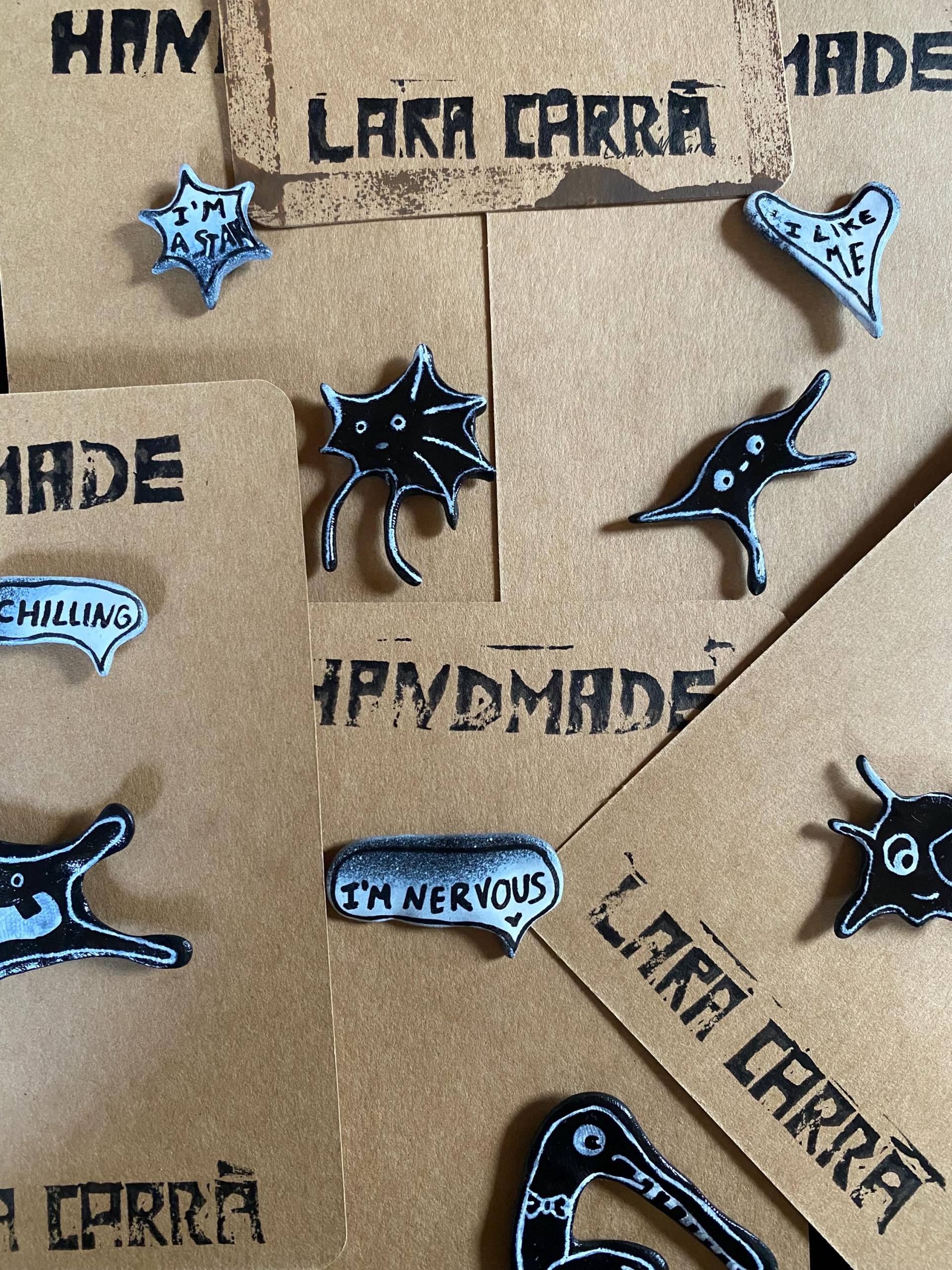 Alien/Monsterpins - Welcher Ist Am Schrägsten? Alien/Monsterpins - Welcher Ist Am Schrägsten? von LaraCarraArt