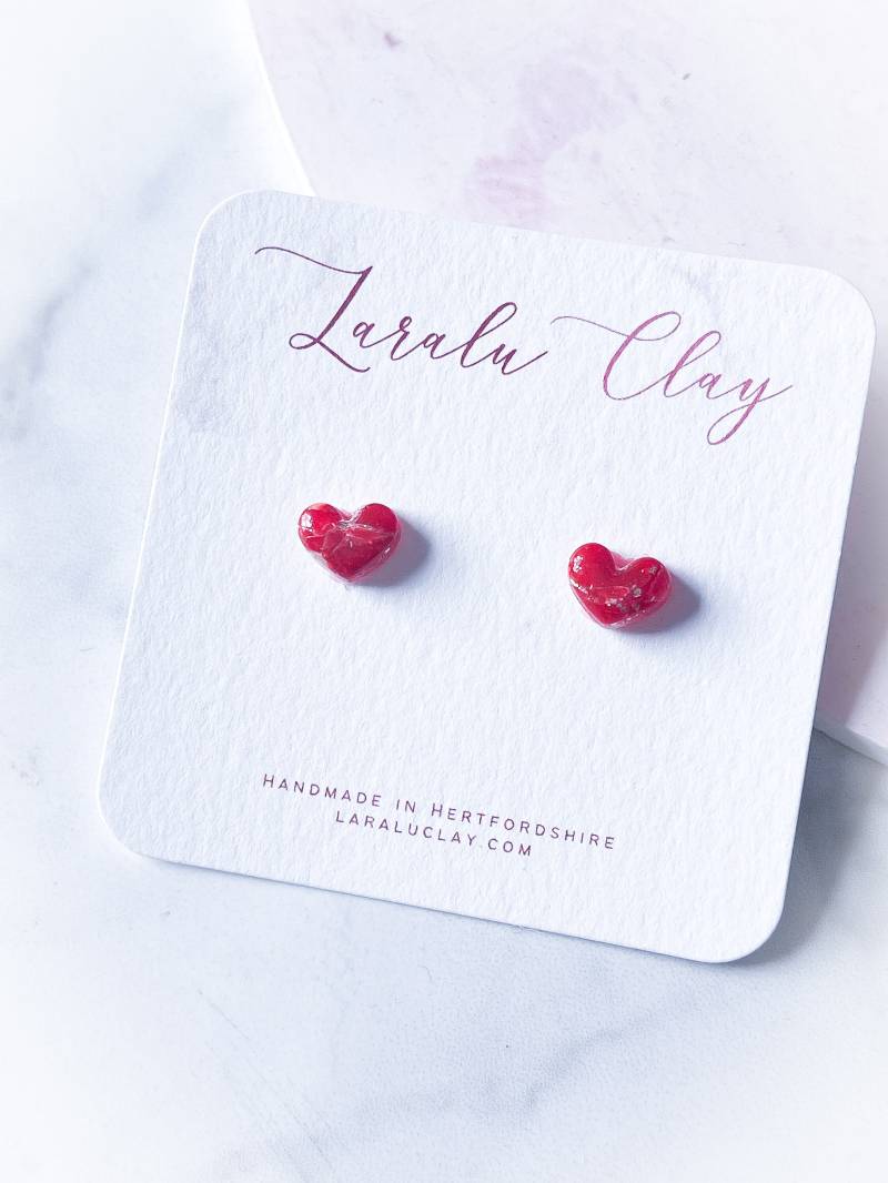 Rubinrot & Gold Herz Ohrstecker | Filled Und Polymer Clay Ohrringe Handgemachte Aus Laralu Ton von LaraluClay