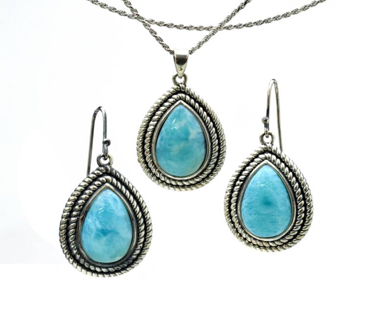 Larimar Birne Geformt Ohrringe Und Anhänger Set.925 Sterling Silber Larimar Birne Geformt Ohrringe Und Anhänger Set.925 Sterling Silber von Larimar925