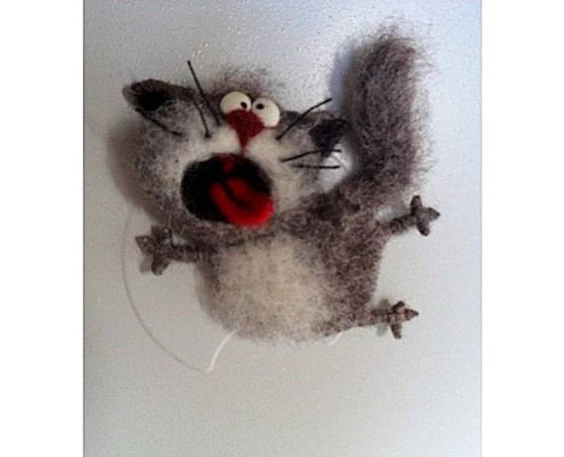 Singende Katze Aus Wolle - Anstecknadel Gefilzte Brosche von LarisaWorldOfFelt