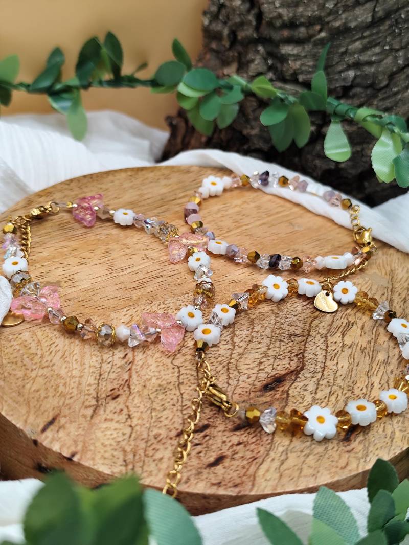 Handgemachtes Blumen Armband | Edelstahl Schmuck Verspieltes Mit Blüten Geschenkidee Für Frauen Unikat Handgemachtes Blumen Armband | Edelstahl Schmuck Verspieltes Mit Blüten Geschenkidee Für Frauen Unikat von Larkihandmade