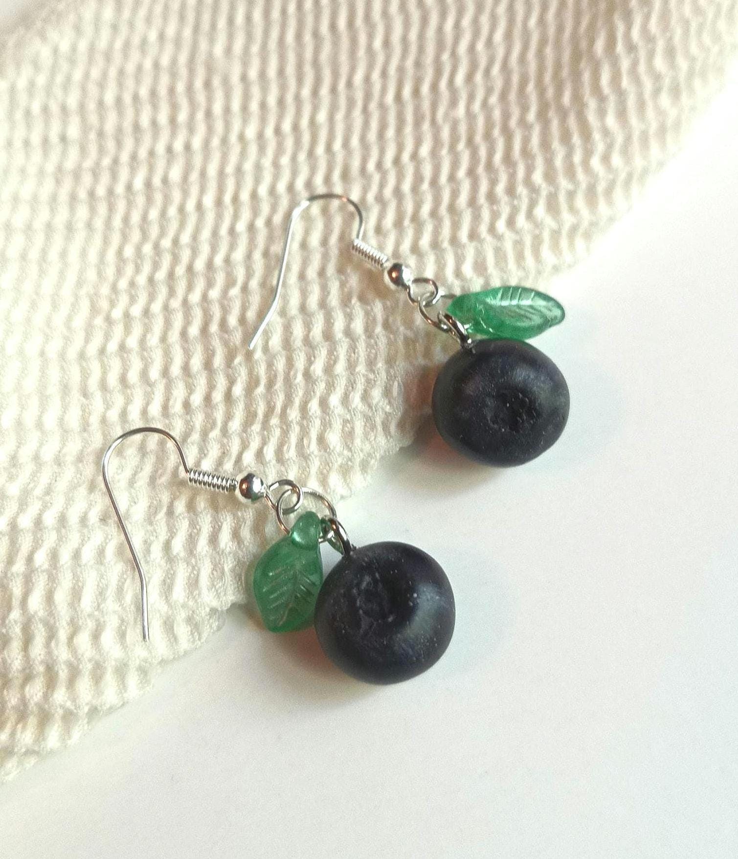 Blaubeerohrringe/ Blaubeer - Ohhänger/ Hängohrringe/ Nickelfrei von LasCoresShop