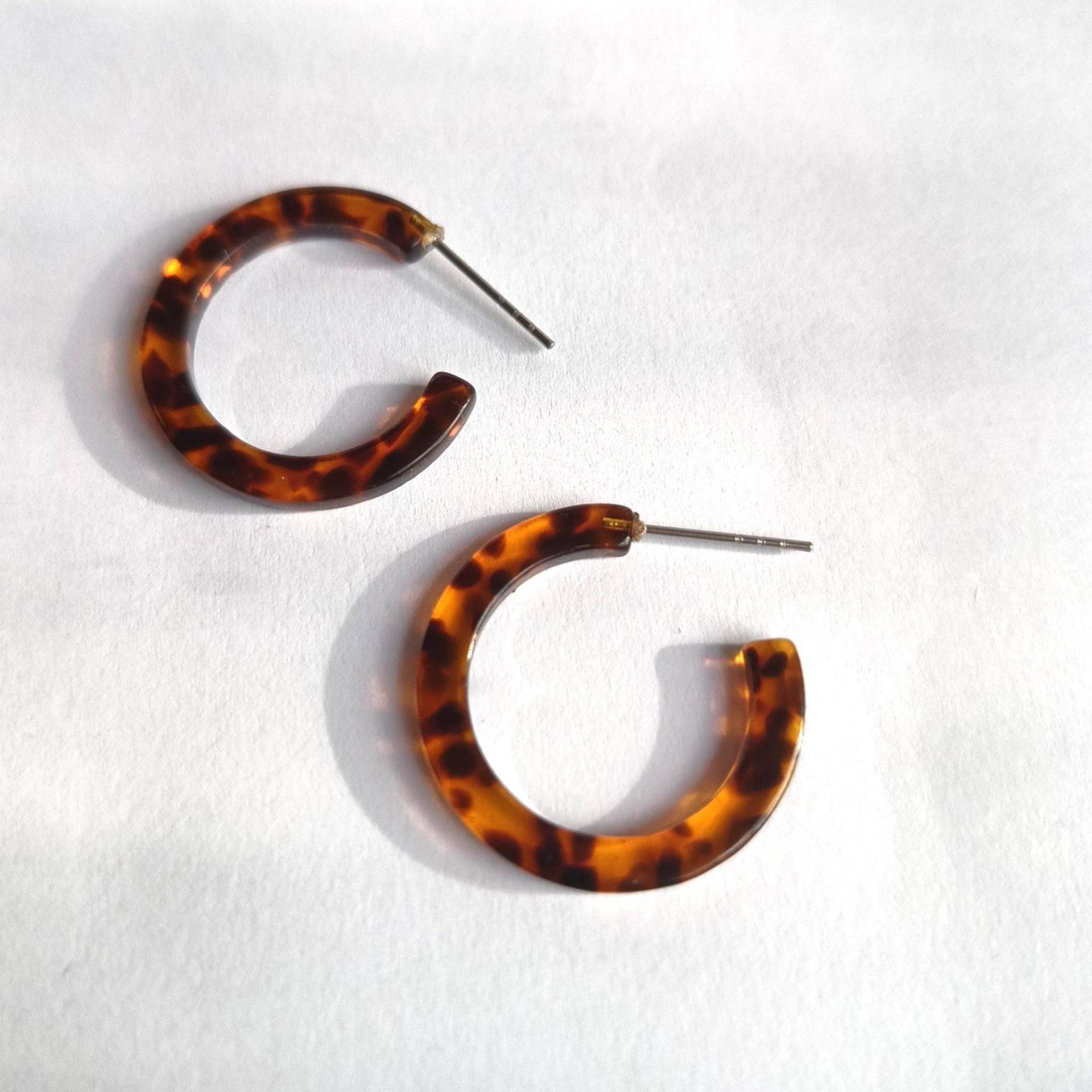 Creolen Ohrstecker Aus Zelluloseacetat 25 Mm - Terrazzo Braun Schwarz von LasCoresShop