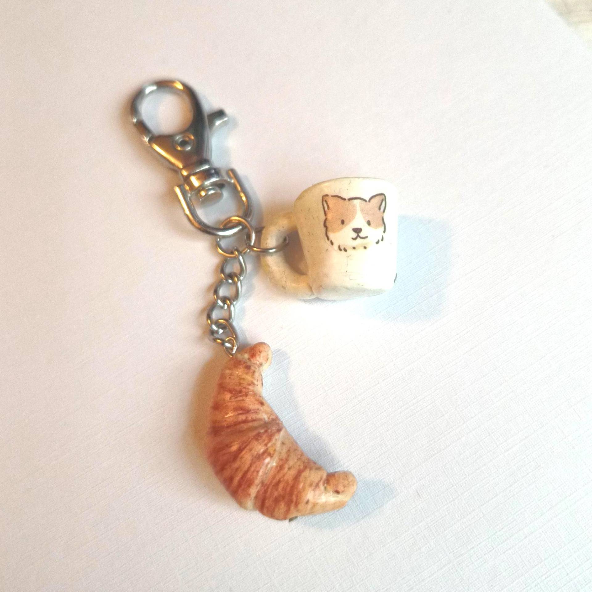 Schlüsselanhänger/Tasse/ Croissant/ Welpen Kaffetasse Handgemacht von LasCoresShop