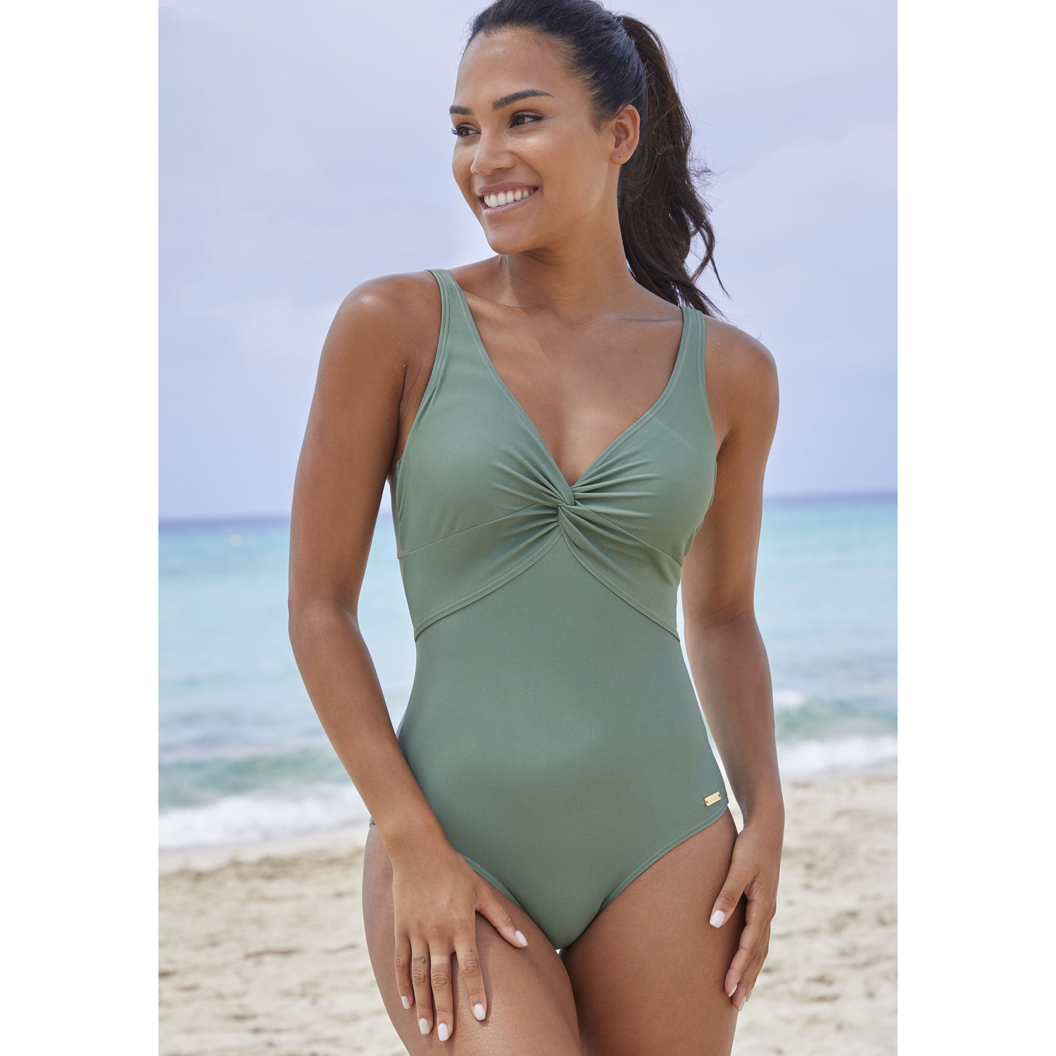 LASCANA Badeanzug Damen oliv Gr.34 Cup G von Lascana
