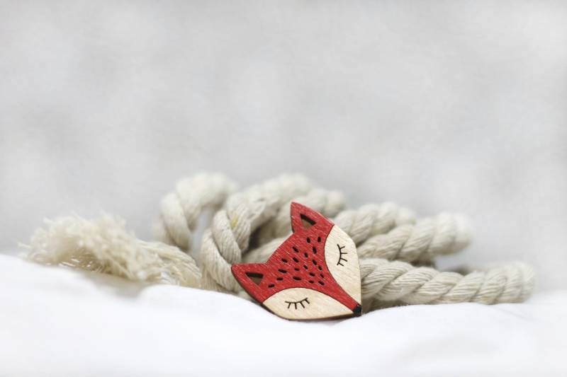 Fox Hand Bemalte Holzbrosche Fox Hand Bemalte Holzbrosche von LaserArtAtelier