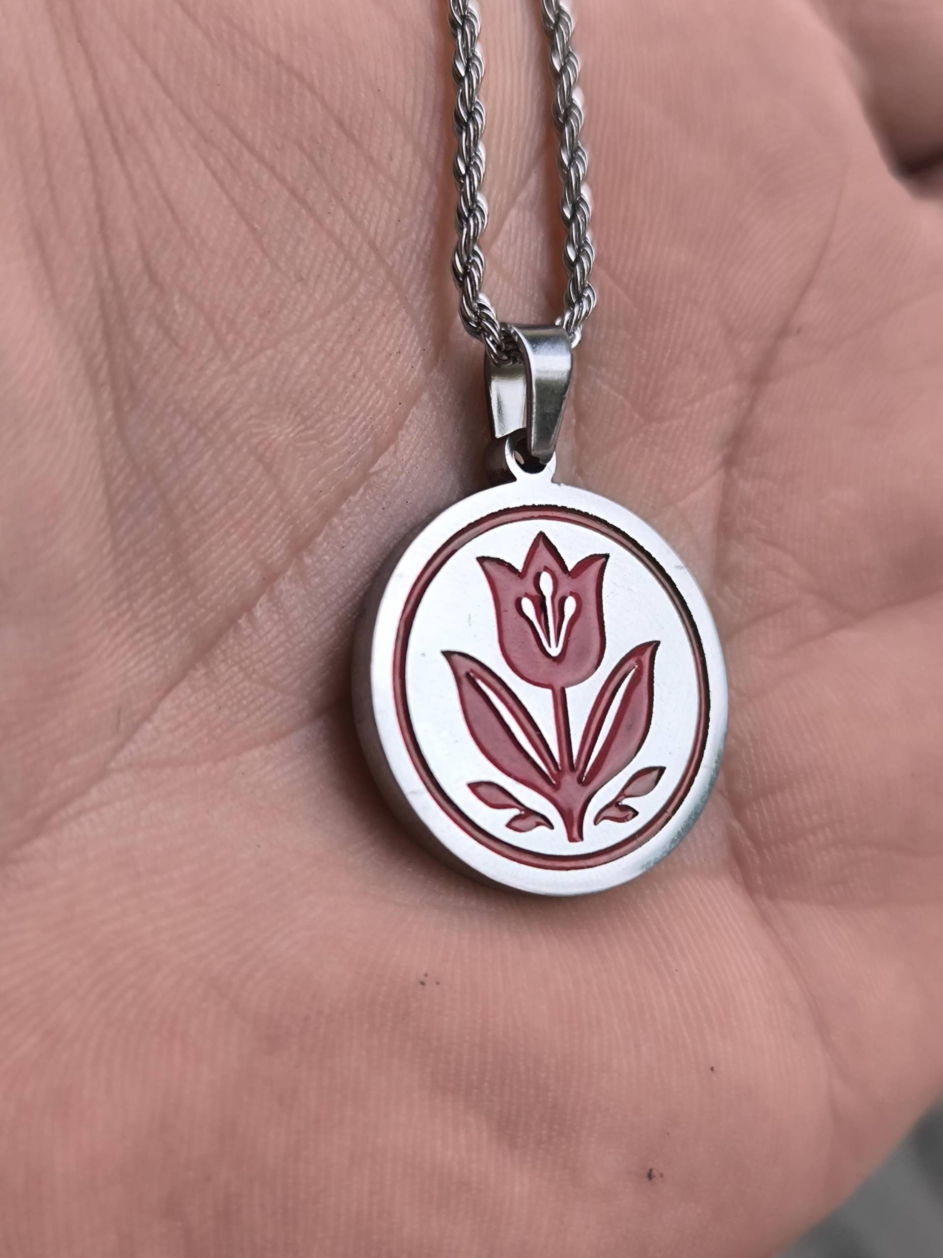 Horehronský Tulipán - Handmade Deep Engraved Stainless Steel Pendant | Slovak Folk Art Jewelry Traditional Floral Necklace By Laser Crea Horehronský Tulipán - Handmade Deep Engraved Stainless Steel Pendant | Slovak Folk Art Jewelry Traditional Floral Necklace By Laser Crea von LaserCreationsEU