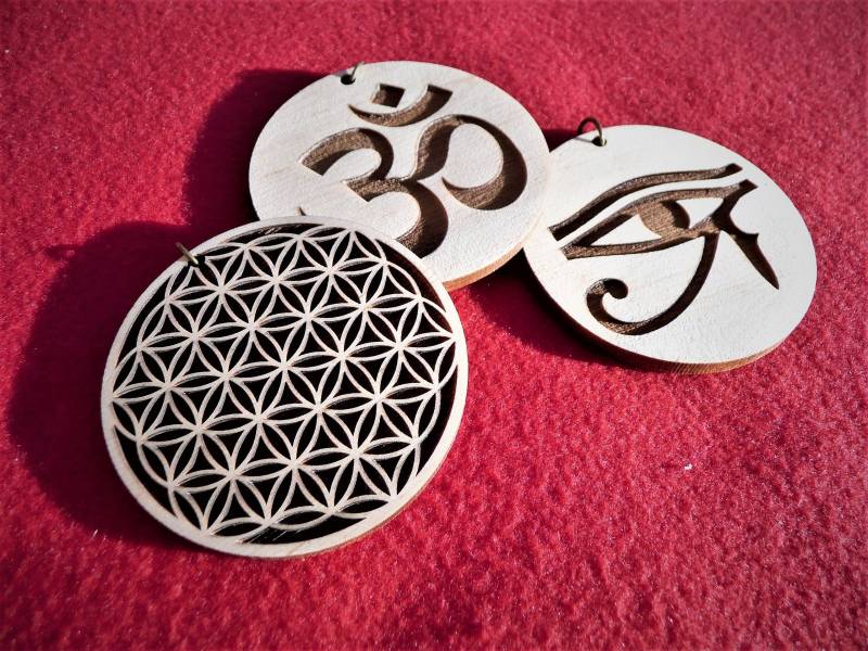 Halskette Holz Zirbenholz Duftender Energieschmuck Arvenholz Halskette, Zirbelkiefer von LaserInki