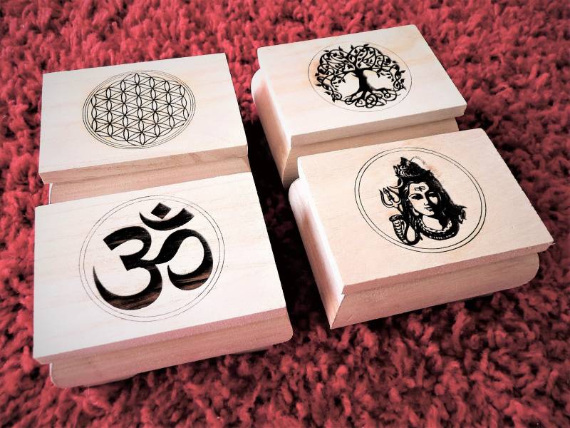 Schmuckkästchen Schmuckkiste Schmuckbox Schmuckkasten Mit Wählbarem Energiesymbol Holz von LaserInki