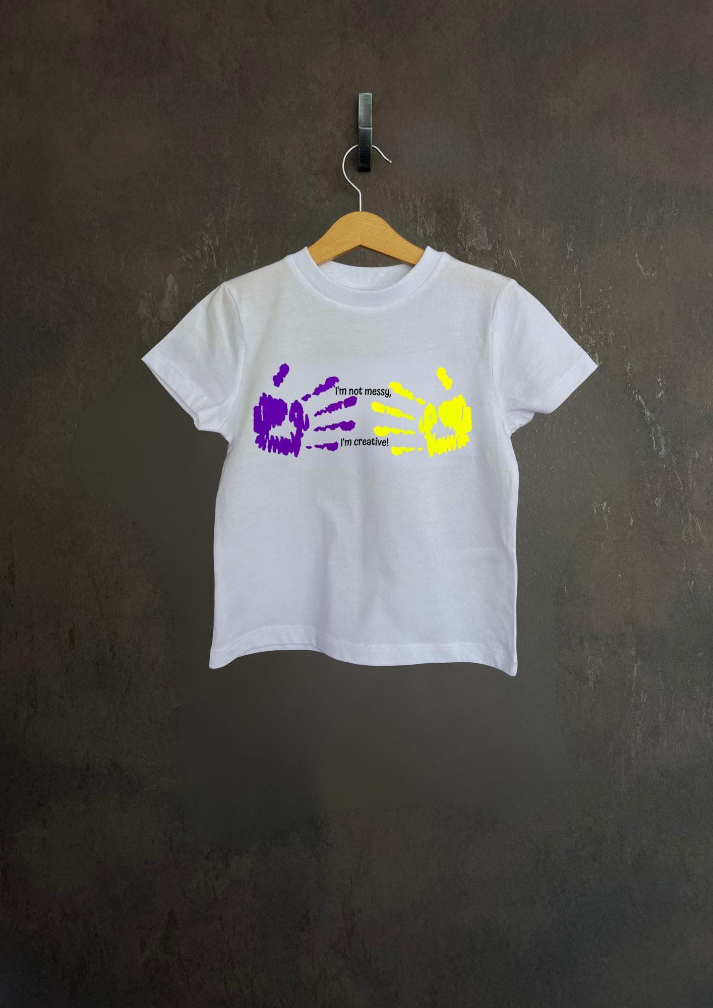 Bio Kinder T-Shirt - „I'm Not Messy, I'm Creative" I Neon Handabdrücke Künstler Shirt Für Baumwolle Geschenk Bio Kinder T-Shirt - „I'm Not Messy, I'm Creative" I Neon Handabdrücke Künstler Shirt Für Baumwolle Geschenk von LaserPlotterDesign