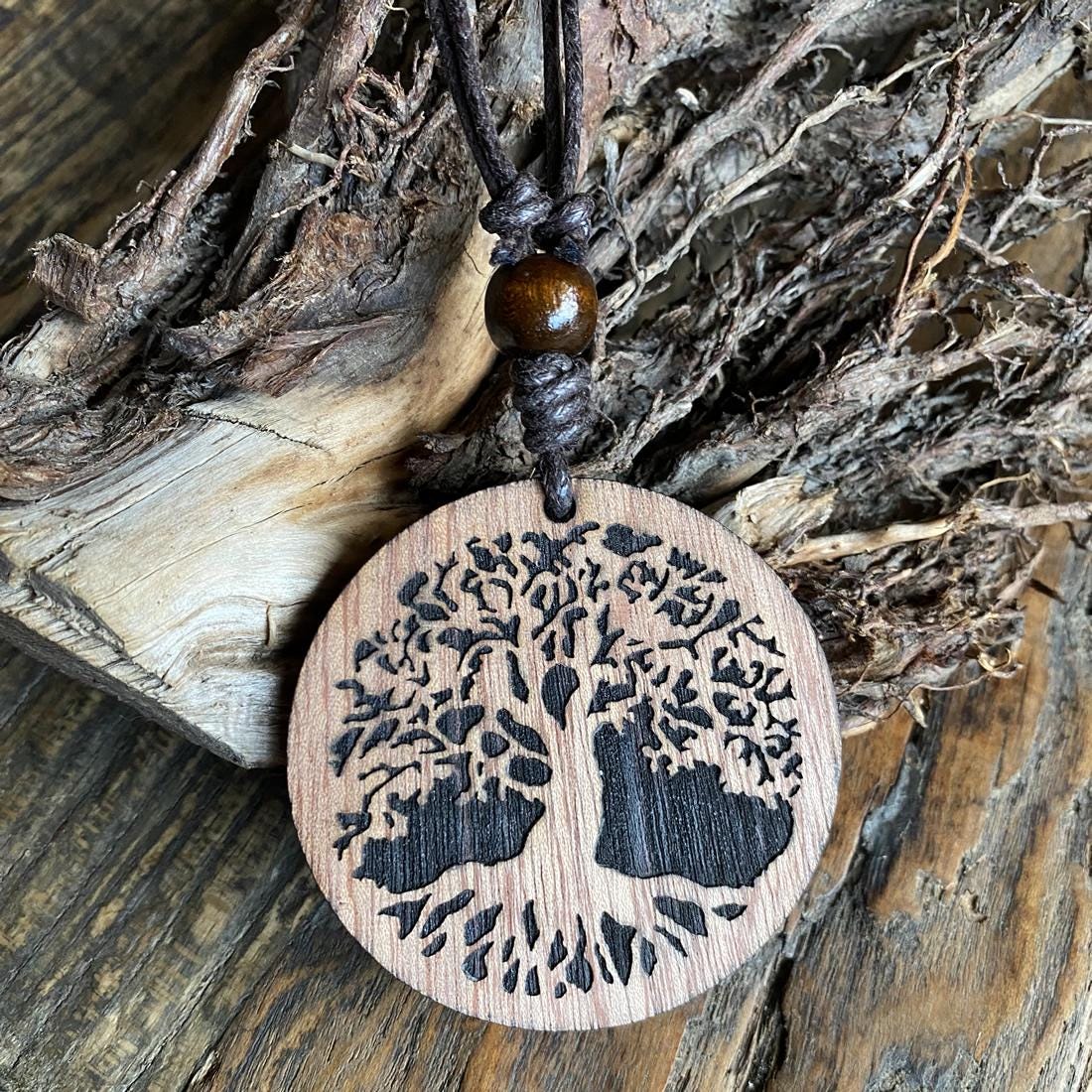 Baum Des Lebens Schmuck, Holzkette Lebensbaum Für Energie Und Wachstum, Weltenbaum Kette Kraft, Natürliches Geschenk Frauen Baum Des Lebens Schmuck, Holzkette Lebensbaum Für Energie Und Wachstum, Weltenbaum Kette Kraft, Natürliches Geschenk Frauen von Lasercrafthome