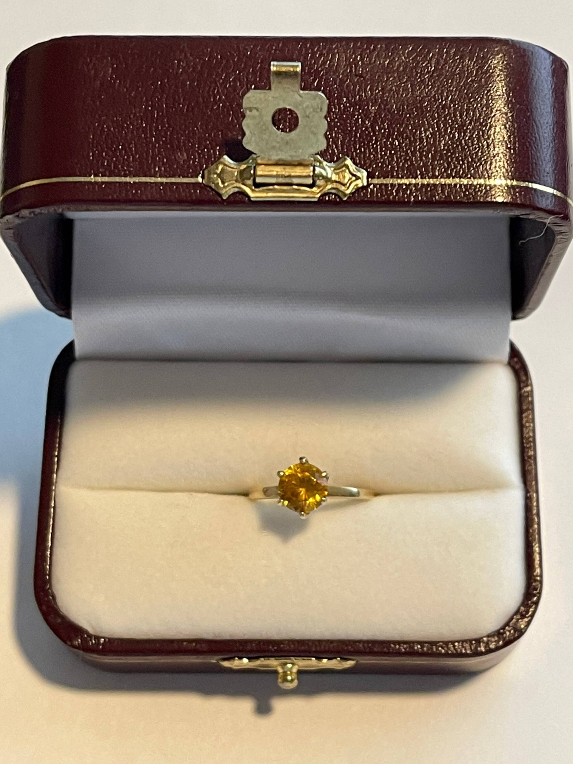 Erstellt Gelber Saphir Verlobungsring- Vintage 750Er Gelbgold - 1.49 Ct Edelstein-Verlobungsring Größe 6, 5 Erstellt Gelber Saphir Verlobungsring- Vintage 750Er Gelbgold - 1.49 Ct Edelstein-Verlobungsring Größe 6, 5 von LastCenturyJewels