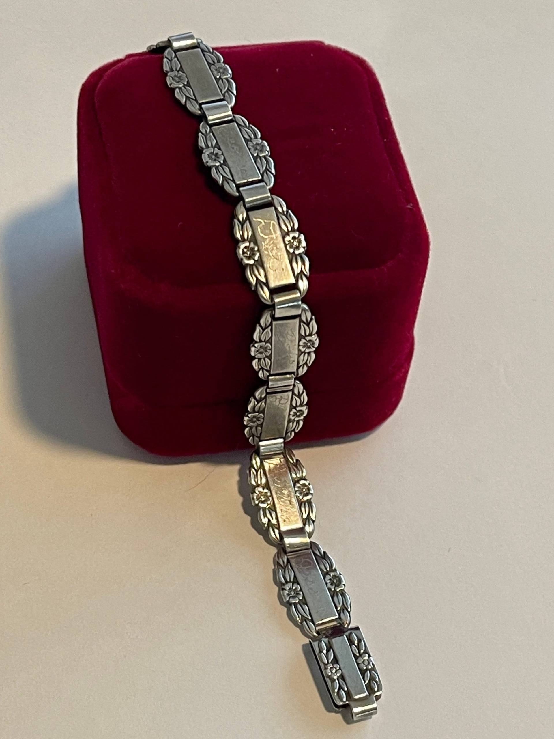 Vergissmeinnicht Armband - Retro Sterling Silber Blume Gravierte Namen Vintage 40Er Jahre Panel Sammler Schmuck Vergissmeinnicht Armband - Retro Sterling Silber Blume Gravierte Namen Vintage 40Er Jahre Panel Sammler Schmuck von LastCenturyJewels