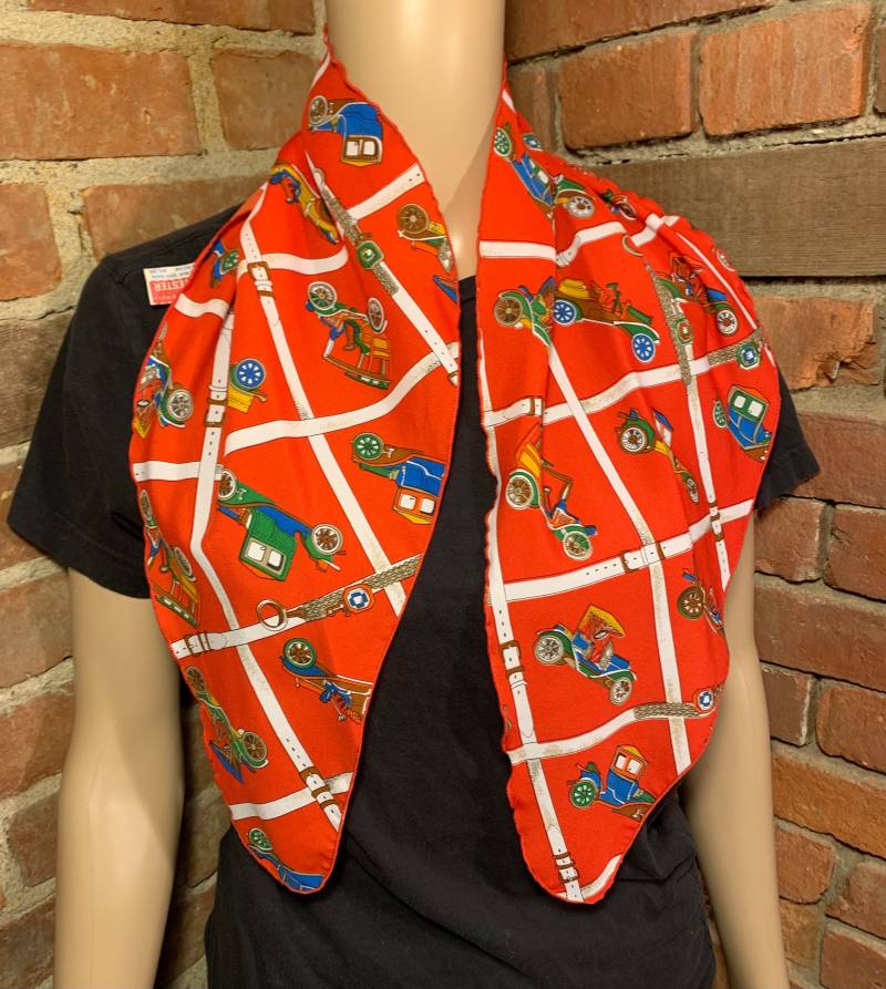 Vintage Mid-Century Rot-Weiß Old Fashion Automobile Damen Halstuch Made in The Usa von LastWordThreads