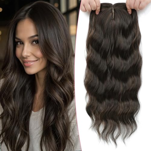 Lasunork Haaraufsatz für Damen, 45,7 cm, synthetische Perücke, Topper, für dünner werdendes Haar, handgeknüpft, Spitzenclip in Pony, Mittelbraun mit Strähnen Lasunork Haaraufsatz für Damen, 45,7 cm, synthetische Perücke, Topper, für dünner werdendes Haar, handgeknüpft, Spitzenclip in Pony, Mittelbraun mit Strähnen von Lasunork