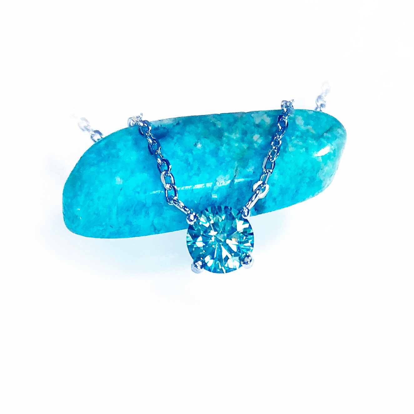 Solitär Halbkarät Grünlich Blau Moissanit Diamant Halskette Anhänger 925 Sterling Silber Platin von LaszloVJewelry