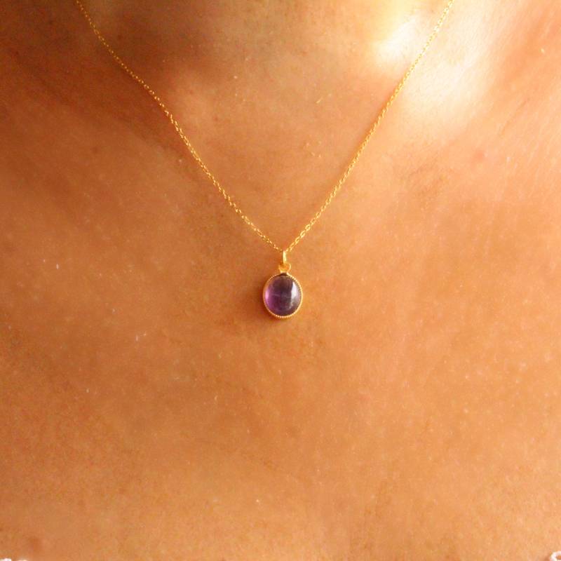Feine Amethyst Halskette/Feine Kette Ovale Anhänger von Latelierjolisbijoux