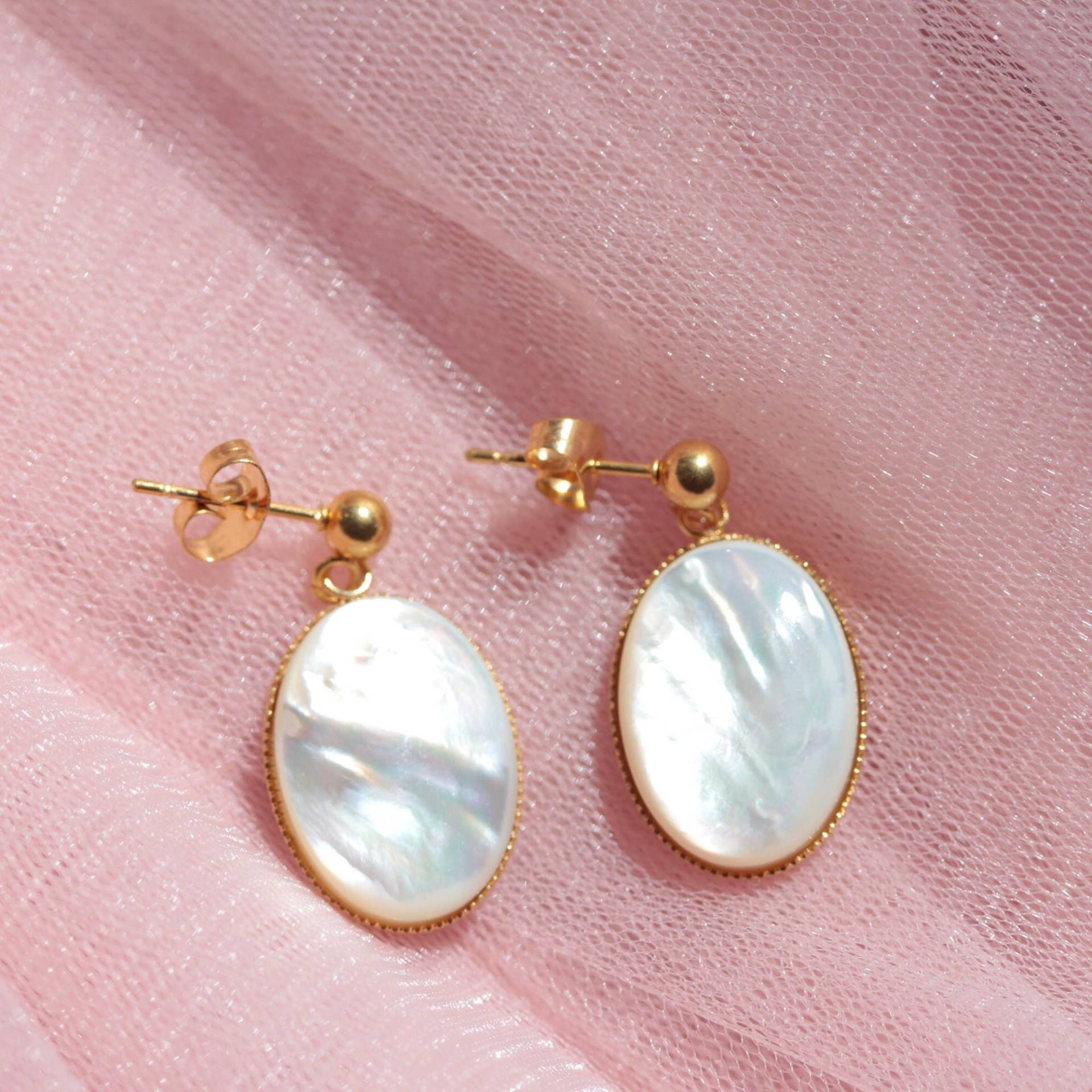 Natürliche Perlmutt-Ohrringe/Maryline Perlmutt-stein-Ohrringe von Latelierjolisbijoux