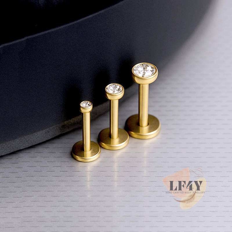 Intern Gefädelter Gold Labret Ohrstecker Chirurgenstahl Tragus, Knorpel, Helix Ohrringe - 2/2, 5 3 Mm von LatestFashion4You