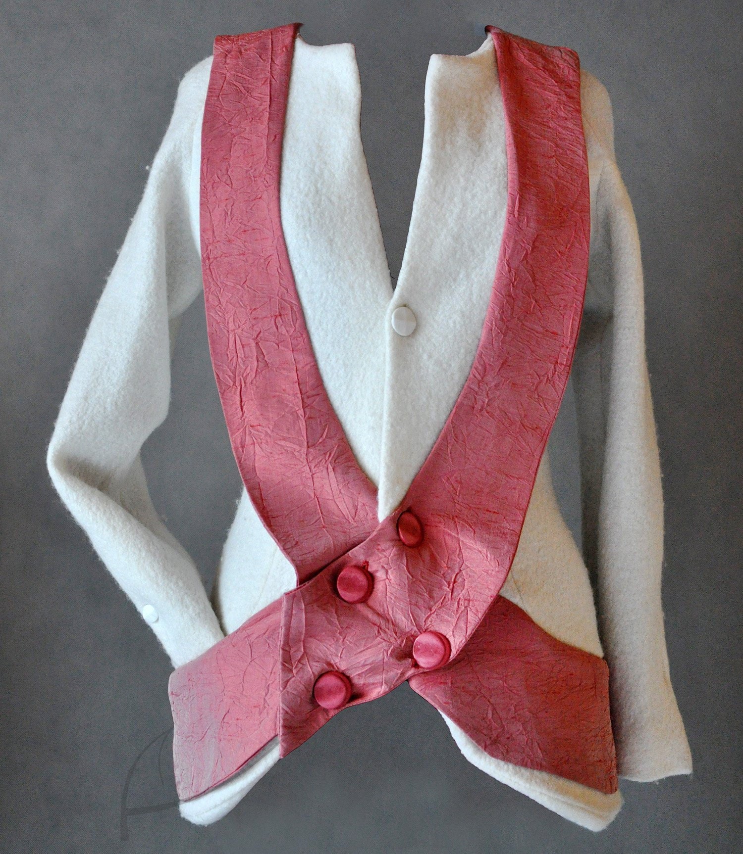 Cremefarbener Woll - Und Seidenmantel von Latkafashion