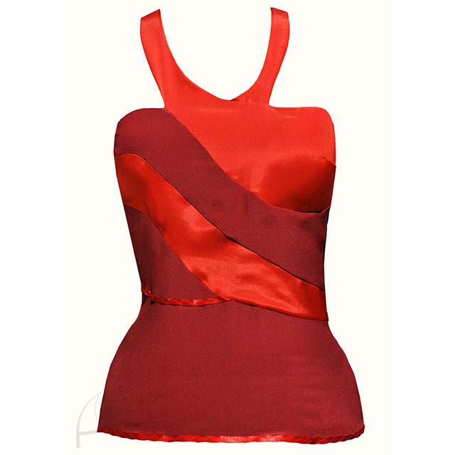 Rote Und Burgunderfarbene Seidenbluse Rote Und Burgunderfarbene Seidenbluse von Latkafashion
