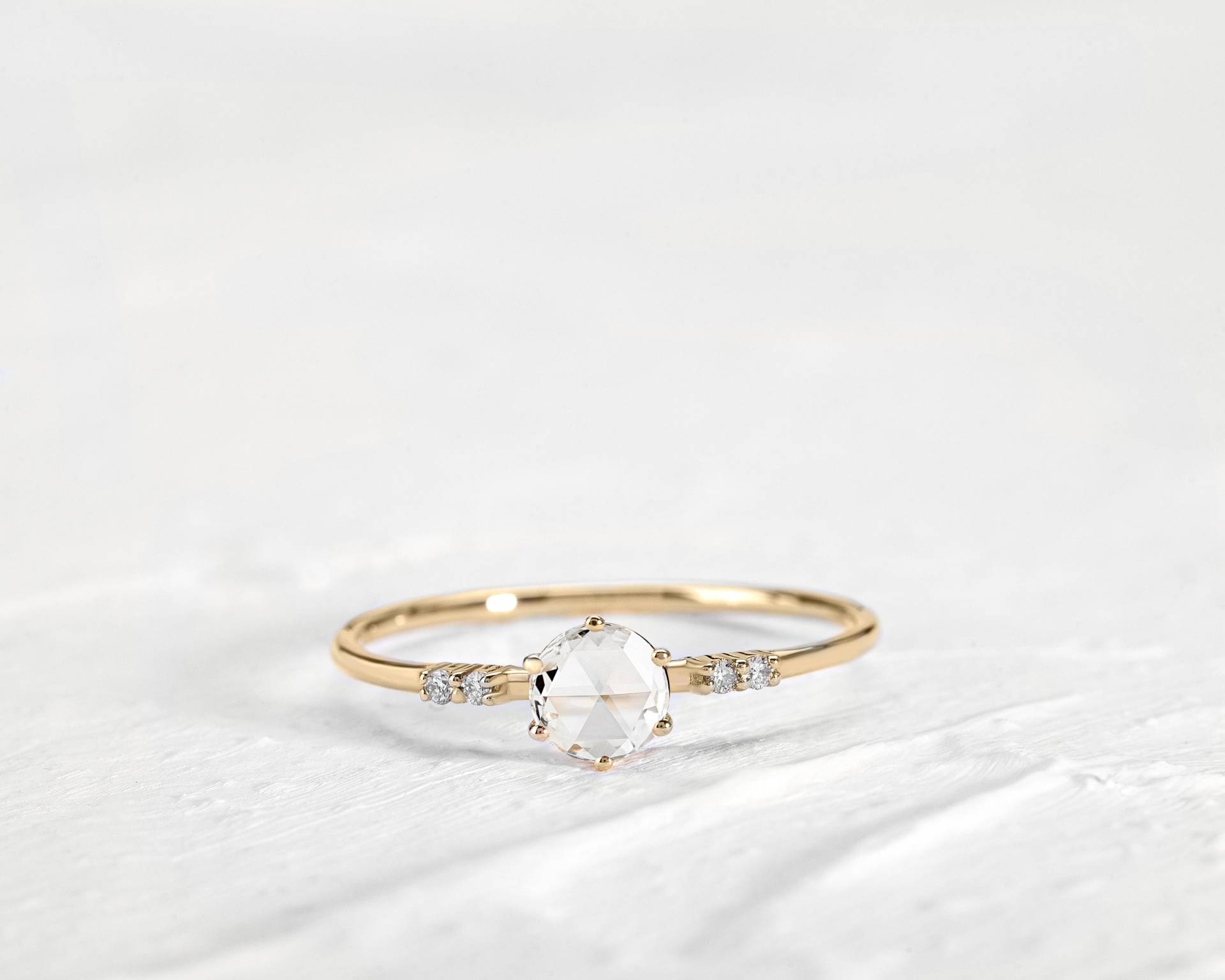 Rose Cut Solitaire Diamant Ring Aus 14K Gelbgold, Heiratsvorschlag Für Sie, Personalisierte Größe Versprechen von Latualucejewelry